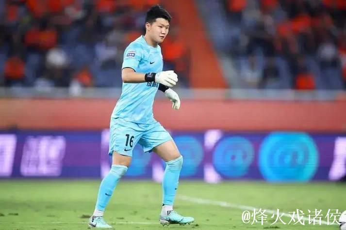 成都门将入选成赢家，海港与申花无缘最佳守门员