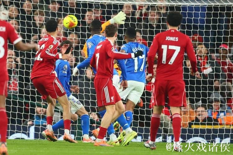 维尔茨乌龙助攻范戴克失误送分 利物浦1-1战平桑德兰 维尔茨乌龙助攻范戴克失误送分 利物浦1-1战平桑德兰